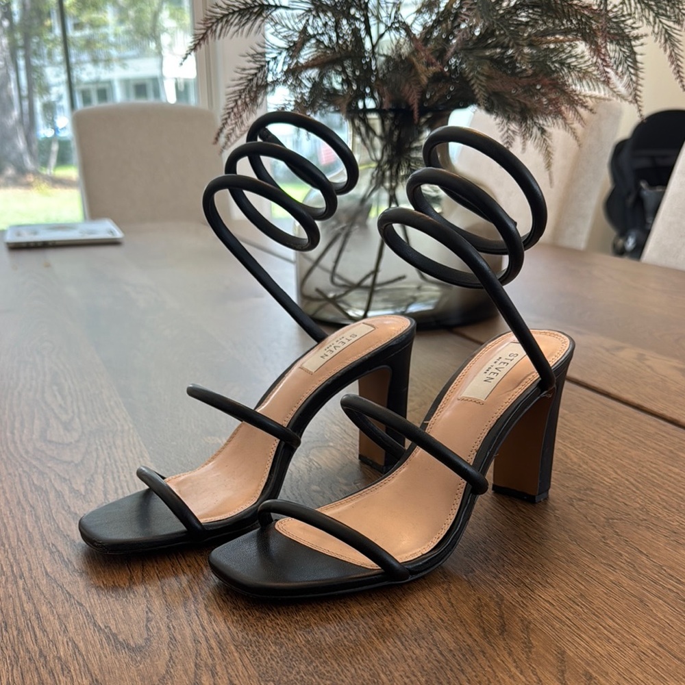 Steve Madden Black Spiral Strap Heels
